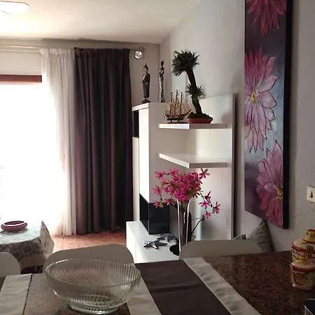 Daire I Fiori 1 Building Las Floritas